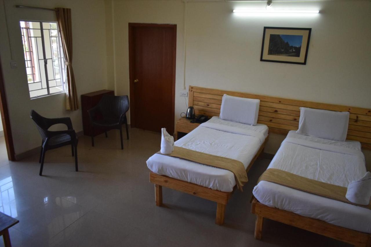 Hotel Travellers Inn شيلونغ المظهر الخارجي الصورة