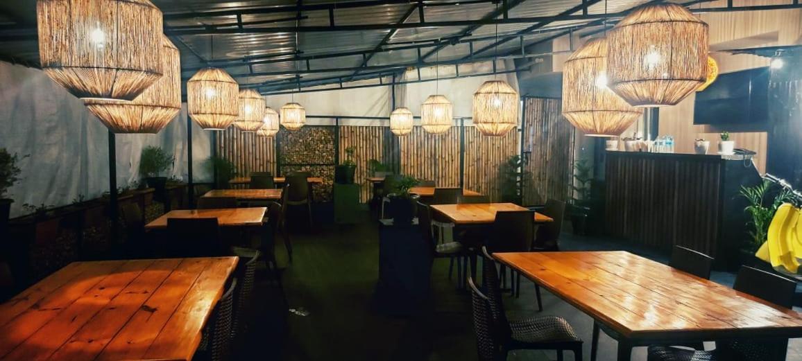 Hotel Travellers Inn شيلونغ المظهر الخارجي الصورة