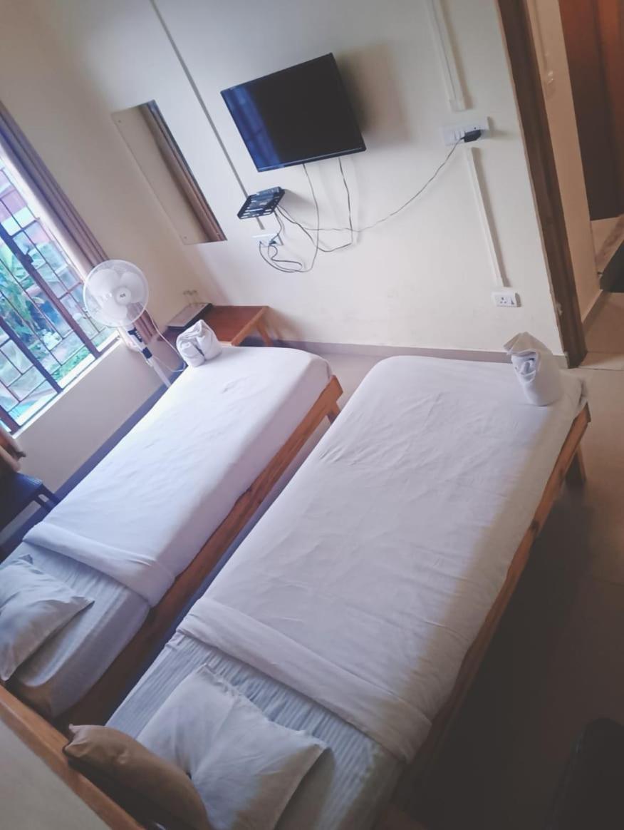 Hotel Travellers Inn شيلونغ المظهر الخارجي الصورة