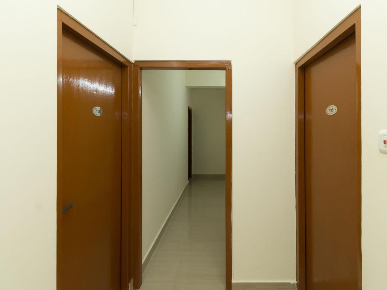 Hotel Travellers Inn شيلونغ المظهر الخارجي الصورة