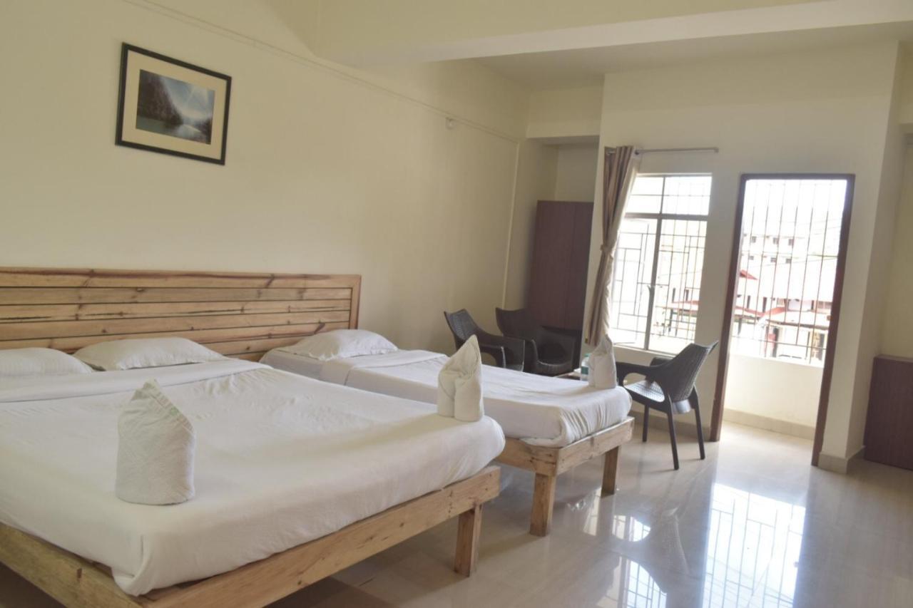 Hotel Travellers Inn شيلونغ المظهر الخارجي الصورة
