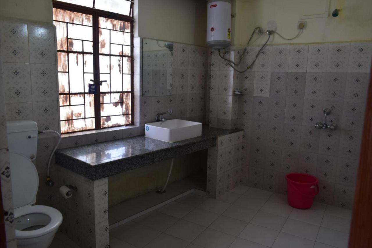 Hotel Travellers Inn شيلونغ المظهر الخارجي الصورة